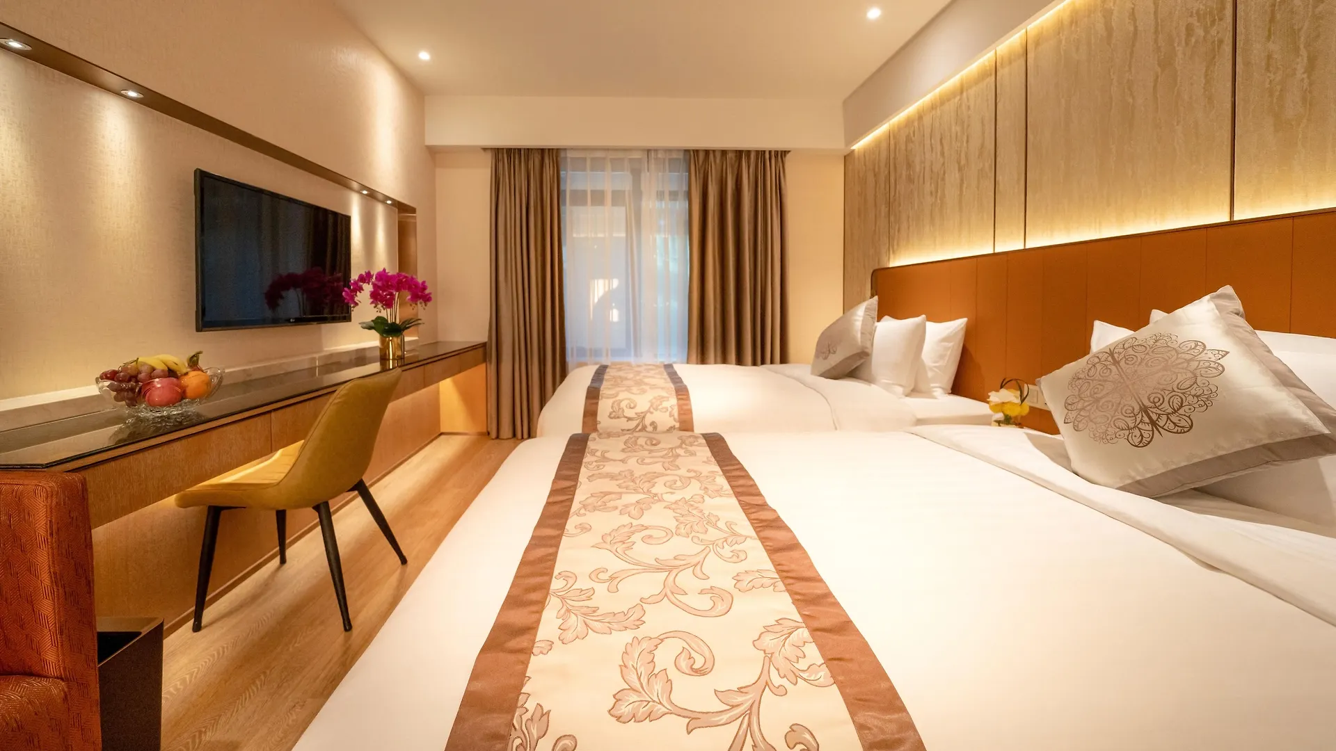 Hotel Golden Dragon Macau
