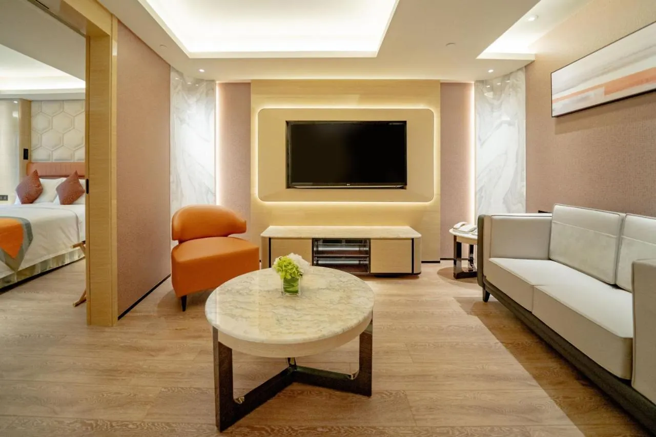 Hotel Golden Dragon Macau 4*,  Kina