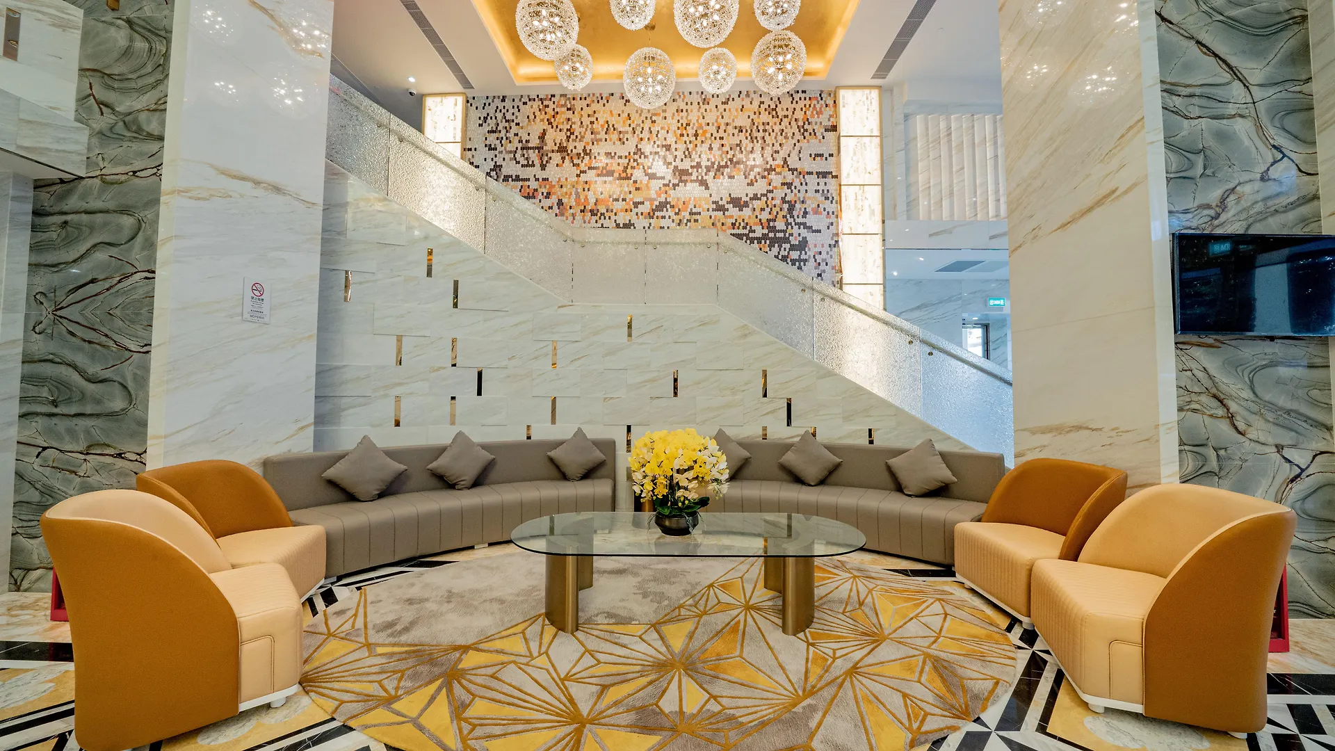 Hotel Golden Dragon Macau