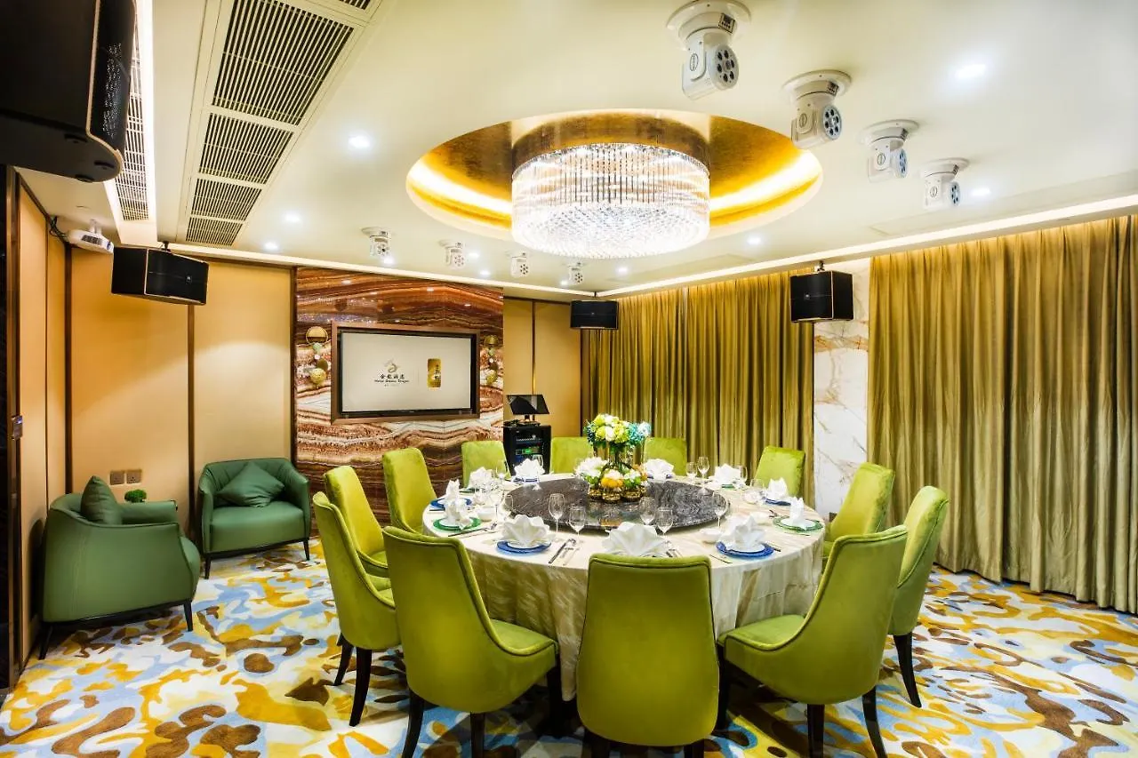 Hotel Golden Dragon Macau