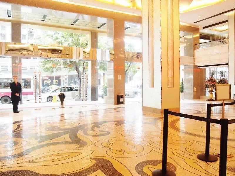Hotel Golden Dragon Macau 4*,