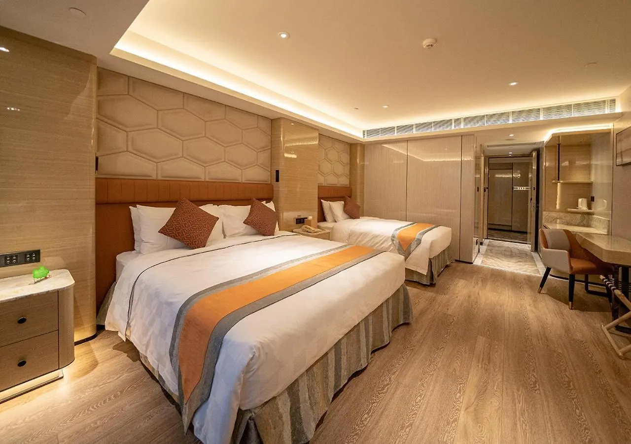Hotel Golden Dragon Macau
